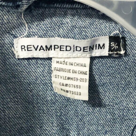 Size Small Distressed Ripped Denim Jacket - Picture 3 of 4